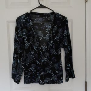 New York and Company floral long sleeve